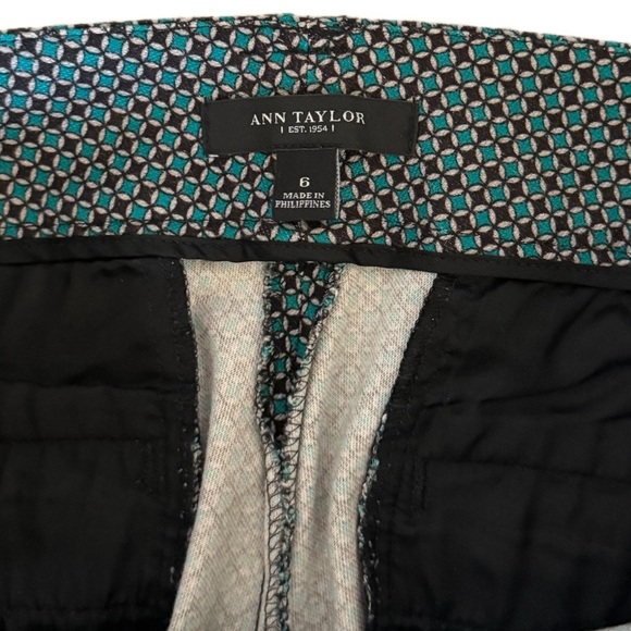 Ann Taylor LOFT Straight Leg Trousers in Teal Print Size 6 - Picture 3 of 7